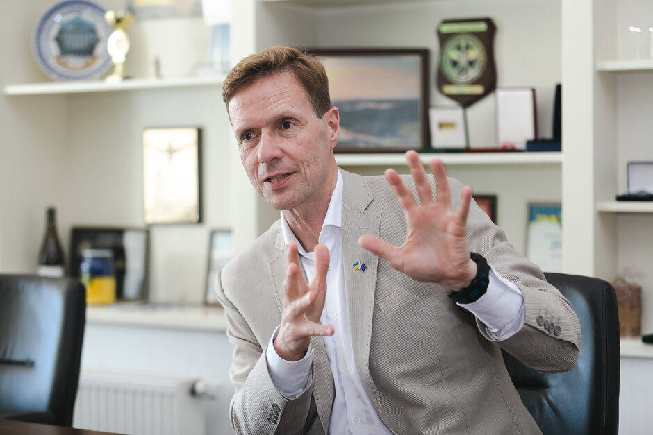 Голова Консультативної місії ЄС в Україні (EUAM Ukraine): «Показник відповідності українського законодавства законодавству Євросоюзу поки що технічно дорівнює 0%» Голова Консультативної місії ЄС в Україні (EUAM Ukraine): «Показник відповідності українського законодавства законодавству Євросоюзу поки що технічно дорівнює 0%»
