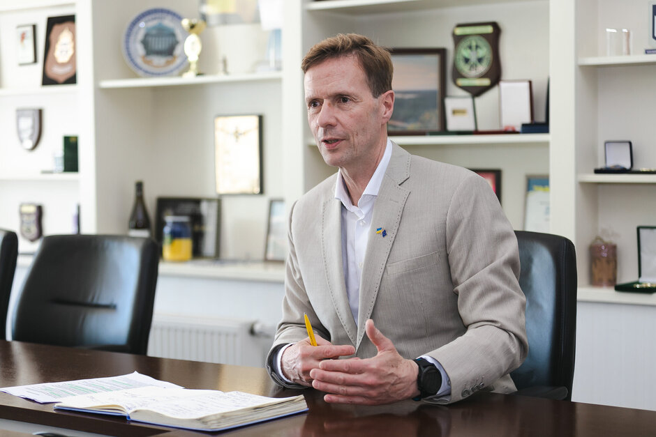 Голова Консультативної місії ЄС в Україні (EUAM Ukraine): «Показник відповідності українського законодавства законодавству Євросоюзу поки що технічно дорівнює 0%» Голова Консультативної місії ЄС в Україні (EUAM Ukraine): «Показник відповідності українського законодавства законодавству Євросоюзу поки що технічно дорівнює 0%»