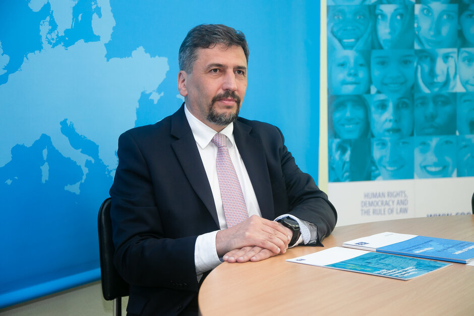 Голова Офісу Ради Європи в Україні: «На думку Комітету ПАРЄ, найоптимальніше і найреалістичніше створення Міжнародного трибуналу на основі угоди між РЄ і Україною» Голова Офісу Ради Європи в Україні: «На думку Комітету ПАРЄ, найоптимальніше і найреалістичніше створення Міжнародного трибуналу на основі угоди між РЄ і Україною»