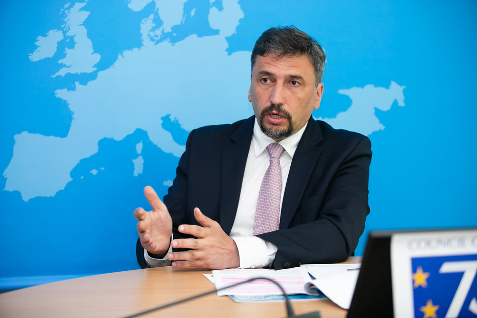 Голова Офісу Ради Європи в Україні: «На думку Комітету ПАРЄ, найоптимальніше і найреалістичніше створення Міжнародного трибуналу на основі угоди між РЄ і Україною» Голова Офісу Ради Європи в Україні: «На думку Комітету ПАРЄ, найоптимальніше і найреалістичніше створення Міжнародного трибуналу на основі угоди між РЄ і Україною»