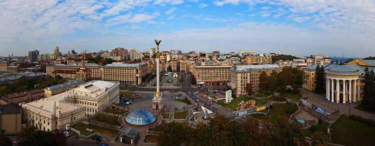 Держава продає готелі на Майдані Незалежності. Стати співвласником за 4000 грн можете і ви Держава продає готелі на Майдані Незалежності. Стати співвласником за 4000 грн можете і ви