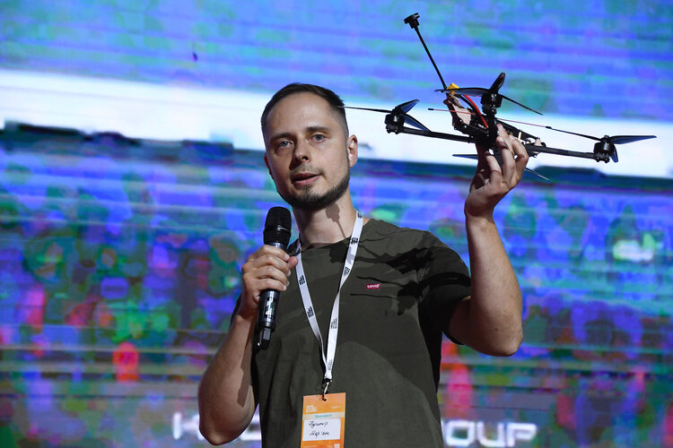 Mind Invest Pitchs. День другий: ППО на базі штучного інтелекту, «очі» для дронів, біонічні руки сапера та багато інших цікавинок для ВПК Mind Invest Pitchs. День другий: ППО на базі штучного інтелекту, «очі» для дронів, біонічні руки сапера та багато інших цікавинок для ВПК