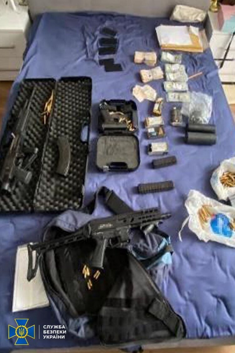 В Україні викрили агентурну групу фсб, яка готувала підпали у європейських ТРЦ В Україні викрили агентурну групу фсб, яка готувала підпали у європейських ТРЦ