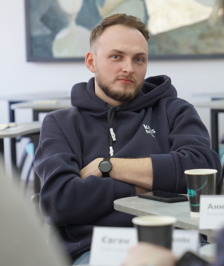 Дмитро Тіщенко Дмитро Тіщенко