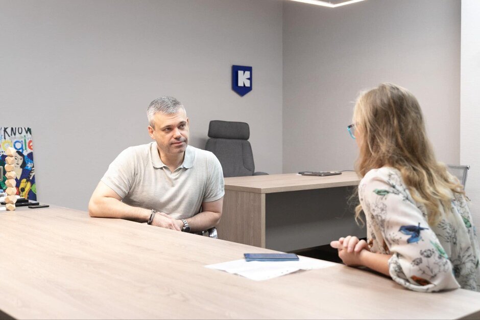 Очільник «Розумного Києва»: «Дані киян жодного разу не втрачено попри безліч кібератак. Були вдалі спроби ворога забігти в систему, втім він з неї не вибіг» Очільник «Розумного Києва»: «Дані киян жодного разу не втрачено попри безліч кібератак. Були вдалі спроби ворога забігти в систему, втім він з неї не вибіг»