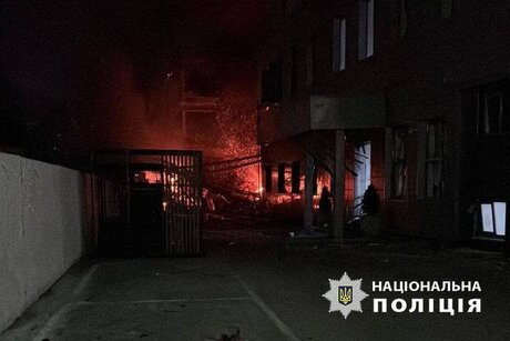 Ракетна атака на Київ: є загиблі та постраждалі Ракетна атака на Київ: є загиблі та постраждалі