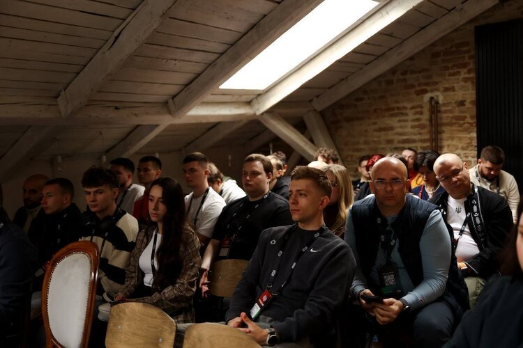 Artificial Intelligence as a Driver of a New Wave of IT Professions — Key Insights from the FAVBET Tech Expert Meetup Artificial Intelligence as a Driver of a New Wave of IT Professions — Key Insights from the FAVBET Tech Expert Meetup