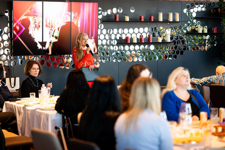 У Києві відбувся бізнес-бранч «Бізнес. Інвестиції. Лідерство. Майбутнє України» У Києві відбувся бізнес-бранч «Бізнес. Інвестиції. Лідерство. Майбутнє України»