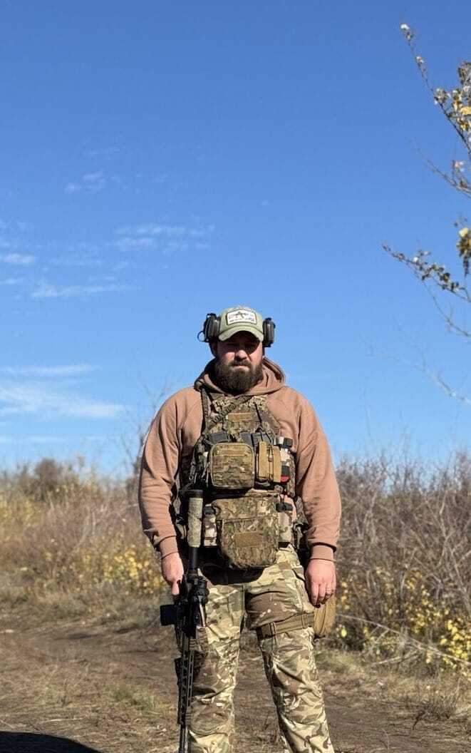 Заступник командира 59 бригади: «Бійці заходять в тил ворога і здійснюють там маневри. Бо якщо стояти тільки в обороні – нас сточать» Заступник командира 59 бригади: «Бійці заходять в тил ворога і здійснюють там маневри. Бо якщо стояти тільки в обороні – нас сточать»