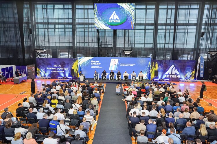 Мультиспорт і тестування: як Україна повертає дітей у спорт Мультиспорт і тестування: як Україна повертає дітей у спорт