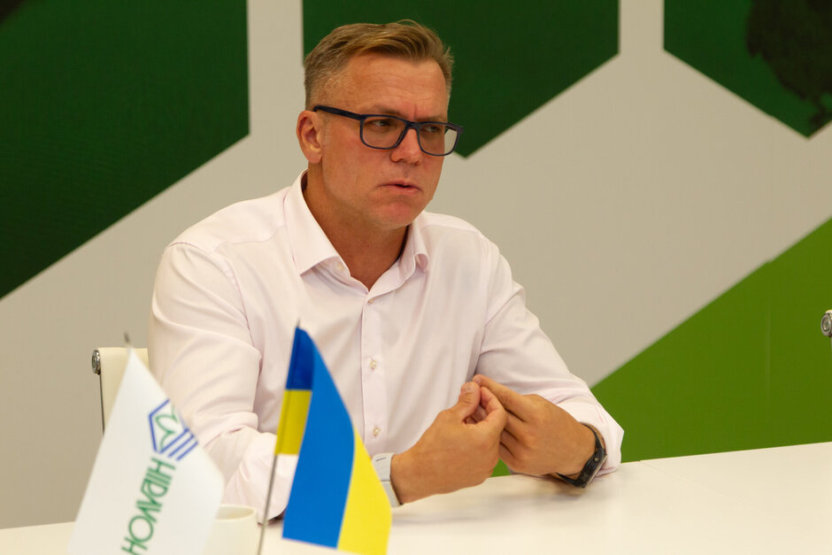 Андрій Вадатурський: «За чотири роки війни ми згенерували $241 млн EBITDA, з яких $234 млн заплатили банкам» Андрій Вадатурський: «За чотири роки війни ми згенерували $241 млн EBITDA, з яких $234 млн заплатили банкам»