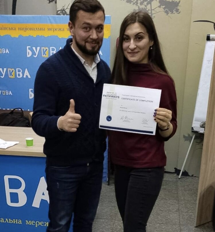 «ЗАГОВОРИ»: як подолати сором’язливість, досягти успіху та створити курс ораторської майстерності «ЗАГОВОРИ»: як подолати сором’язливість, досягти успіху та створити курс ораторської майстерності