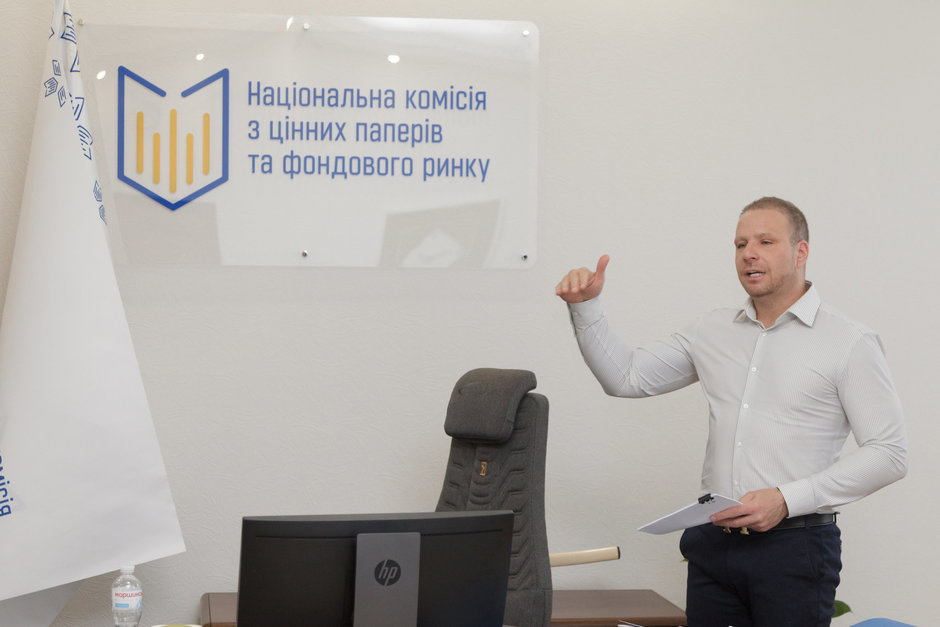 Голова НКЦПФР: «До війни на вітчизняному ринку капіталів було понад 120 млрд грн іноземних коштів, а зараз лишилося близько 18 млрд грн» Голова НКЦПФР: «До війни на вітчизняному ринку капіталів було понад 120 млрд грн іноземних коштів, а зараз лишилося близько 18 млрд грн»