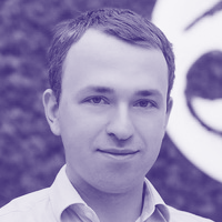 ����� ����