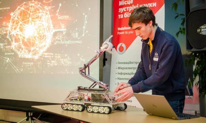 Технологія юності: 10 цікавих проектів фестивалю молодих науковців Технологія юності: 10 цікавих проектів фестивалю молодих науковців