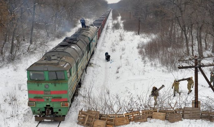 Заблокований потяг на ділянці Гірське-Золоте (Луганська обл. ) Обсяги торгівлі ОРДЛО з Україною та світом: дані залізниці