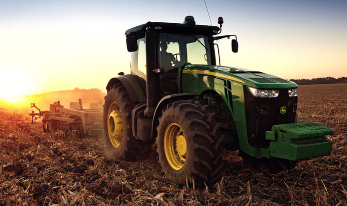   ,    John Deere