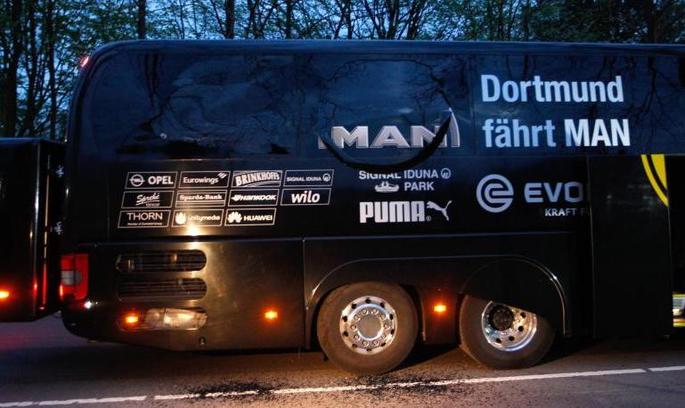 Біля автобуса ФК «Боруссія Дортмунд» вибухнула бомба