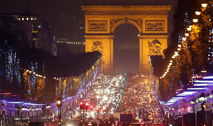 фото Paris-life.info Стрілянина у Парижі: убито поліцейського, злочинець виявився терористом ІДІЛ