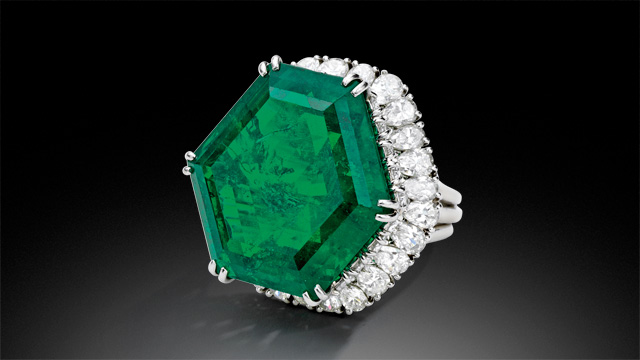 Stotesbury Emerald Смарагд Stotesbury Emerald знайшов нового власника на аукціоні Sotheby's