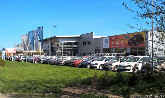 фото DW\Karpenko Легкові авто Volkswagen, Skoda і Audi в Криму не потрапили під санкції
