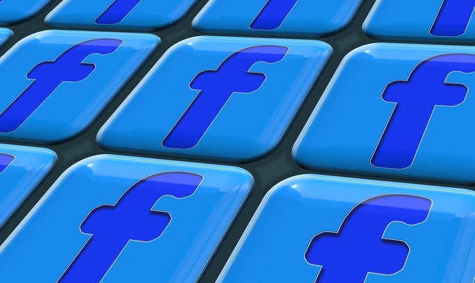 Facebook найме 3000 працівників для відстеження відео з насильством Facebook найме 3000 працівників для відстеження відео з насильством