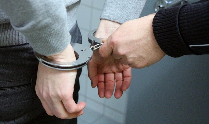 Антикорупційна операція: в 15 областях України одночасно проводяться 454 обшуки податківців Антикорупційна операція: в 15 областях України одночасно проводяться 454 обшуки податківців