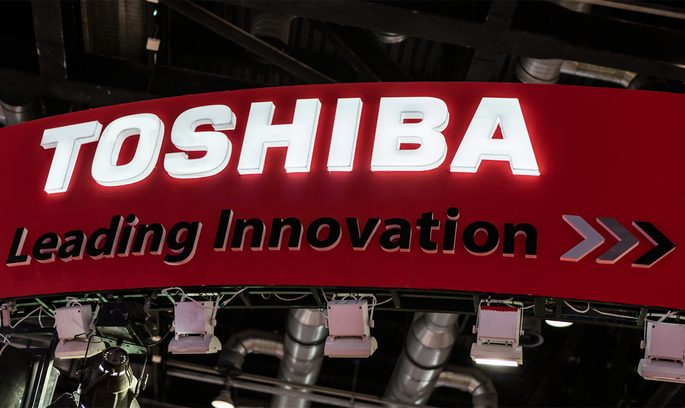 За напівпровідниковий бізнес Toshiba точиться справжня «цінова війна» За напівпровідниковий бізнес Toshiba точиться справжня «цінова війна»