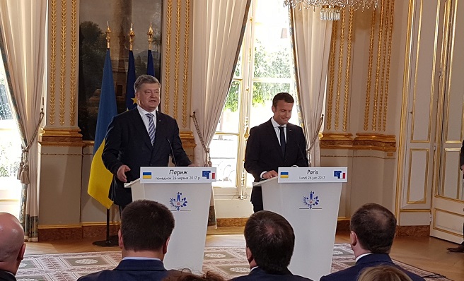 Порошенко: Франція вкладатиме інвестиції в сміттєпереробну галузь в Україні