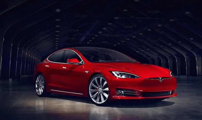 Model S Чи безпечно кермувати Model S від Tesla