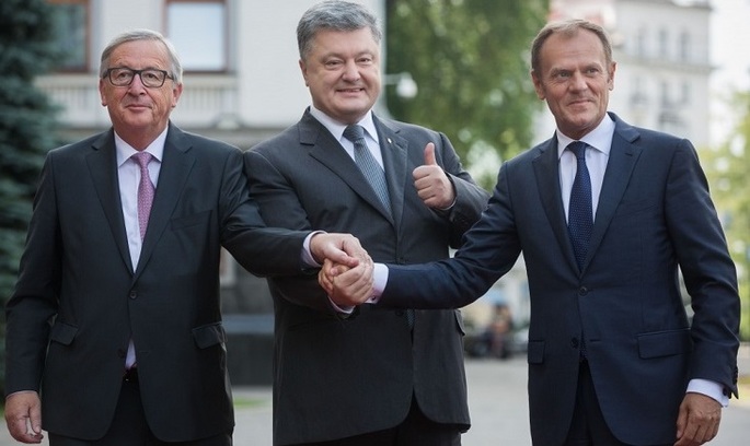 фото Офіційний сайт Президента України Порошенко: Дорожню карту подальшої євроінтеграції України треба розробляти вже сьогодні