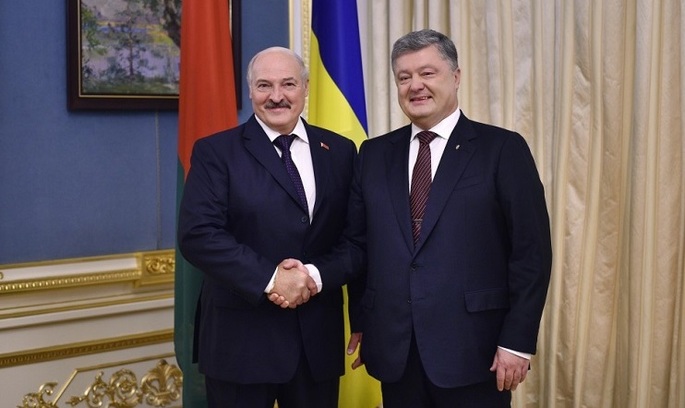 Порошенко: Україна хоче постачати в Білорусь електроенергію, нафту та відновити річкове сполучення