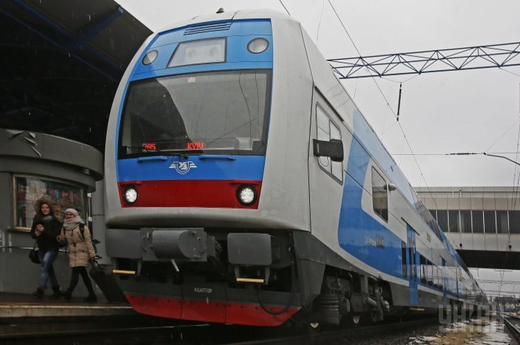 Укрзалізниця запускає двоповерховий потяг Skoda з Києва до Харкова