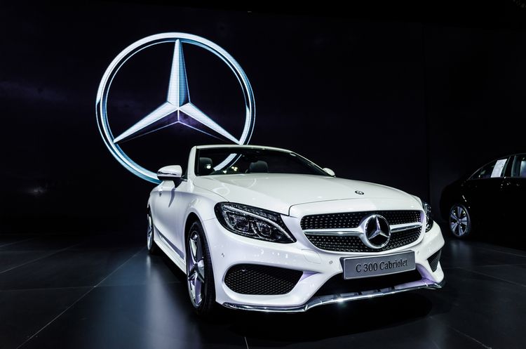 Daimler та Bosch «навчили» автомобілі паркуватись самостійно, без участі водія (ВІДЕО) Daimler та Bosch «навчили» автомобілі паркуватись самостійно, без участі водія (ВІДЕО)