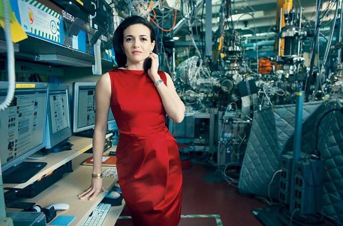 фото Facebook Sheryl Sandberg Гендиректор Facebook Шеріл Сандберг: Жінки заробляють менше за чоловіків, бо недооцінюють себе
