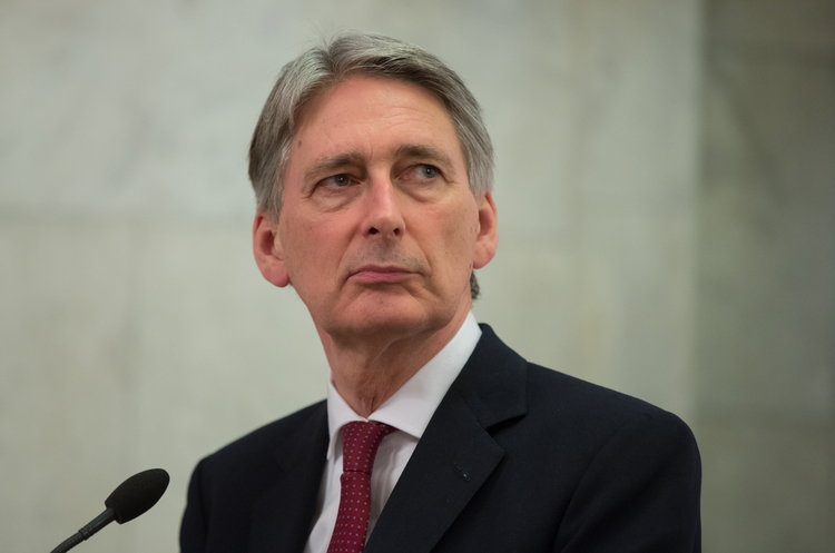 Міністр фінансів Великобританії: країна не знижуватиме податки після Brexit Міністр фінансів Великобританії: країна не знижуватиме податки після Brexit