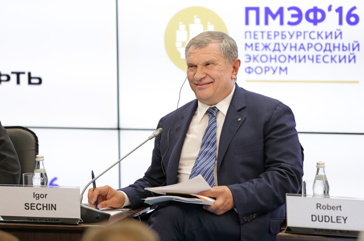 Глава «Роснєфті»: санкції ввели проти Трампа, а не проти Росії Глава «Роснєфті»: санкції ввели проти Трампа, а не проти Росії