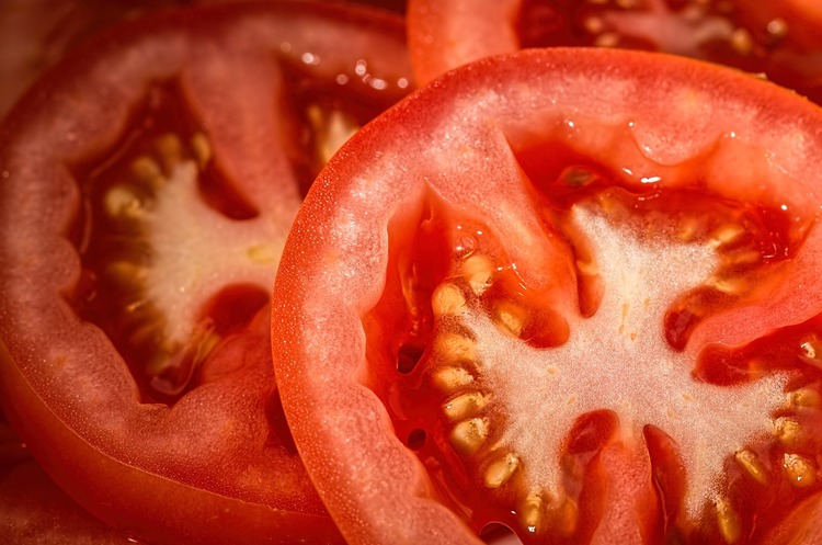 В Україні ціни на помідори впали у 1,5-3 рази