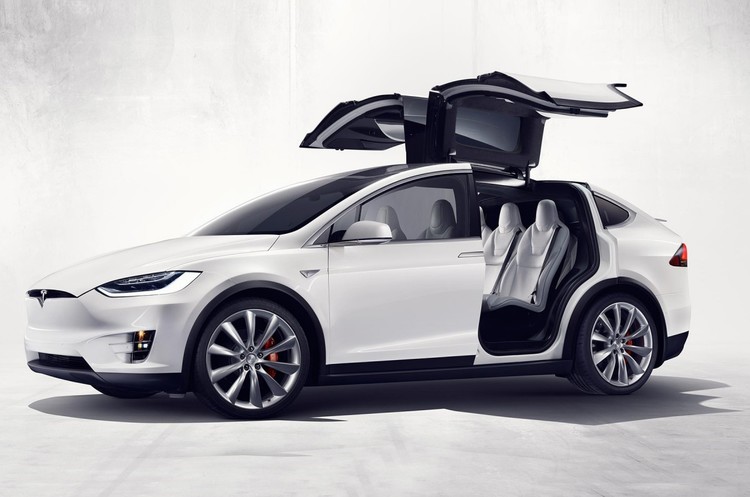 Tesla Model X Tesla знизила ціну на Model X – замість $82 500 її можна придбати за $79 500