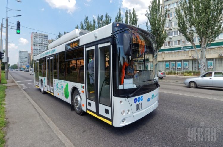 У Дніпрі курсуватимуть бездротові тролейбуси У Дніпрі курсуватимуть бездротові тролейбуси