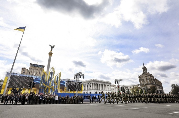 фото Офіційний сайт Президента України У Києві проходить військовий парад (ТРАНСЛЯЦІЯ)