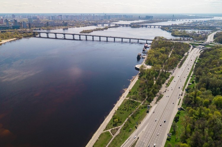З 1 по 4 вересня рух транспорту на Столичному та Наддніпрянському шосе частково обмежать через ремонт