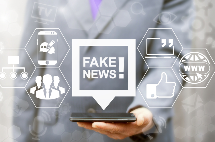 фото Shutterstock «Пітерські тролі» витратили у Facebook $100 тисяч на розкручування расистських груп