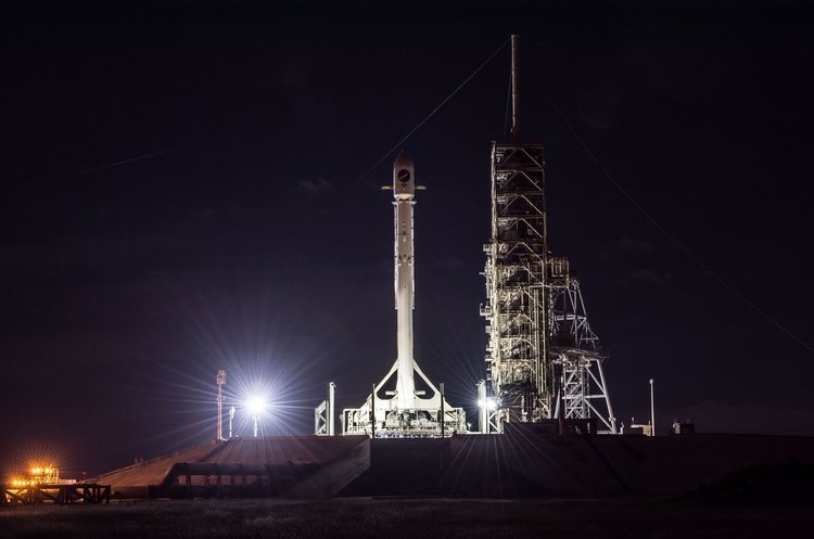 SpaceX запустила ракету з надсекретним військовим орбітальним літаком Boeing X-37B на борту SpaceX запустила ракету з надсекретним військовим орбітальним літаком Boeing X-37B на борту