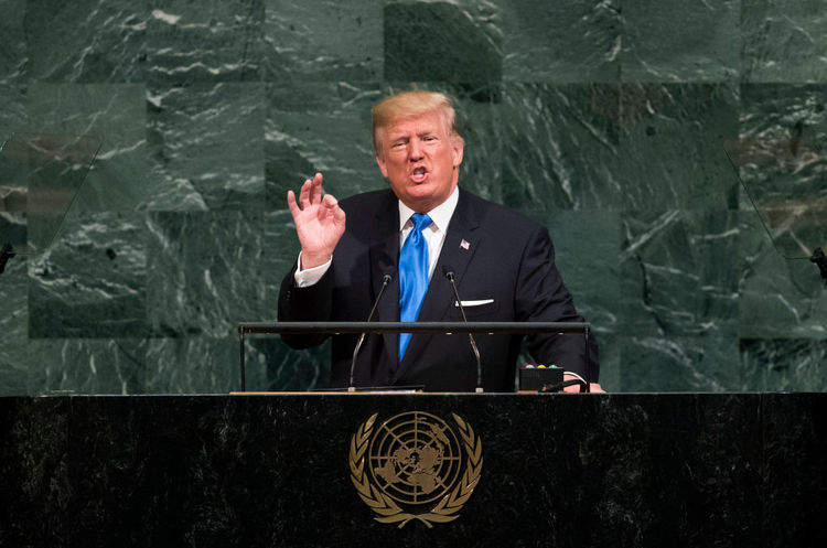 Трамп заявив, що знищить Північну Корею, якщо вона погрожуватиме США чи союзникам Трамп заявив, що знищить Північну Корею, якщо вона погрожуватиме США чи союзникам