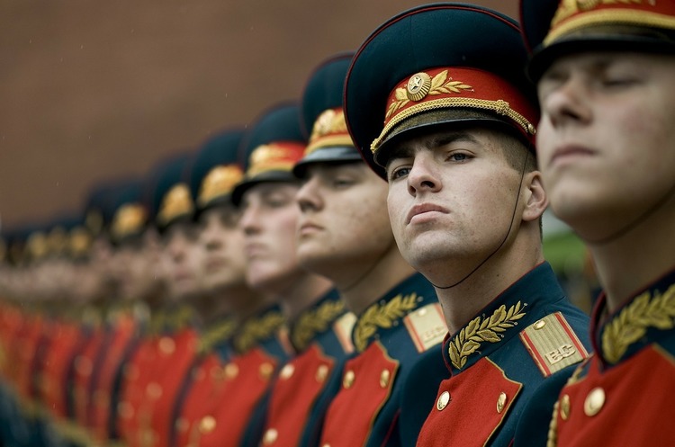 РФ може збільшити витрати на оборону на 180 млрд рублів РФ може збільшити витрати на оборону на 180 млрд рублів
