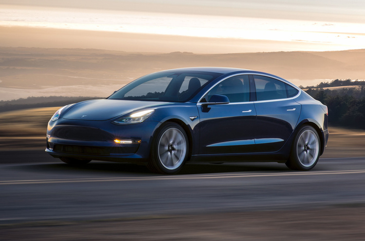 Поки Tesla втрачає час, конкуренти мають змогу наздогнати лідера з виробництва електрокарів Поки Tesla втрачає час, конкуренти мають змогу наздогнати лідера з виробництва електрокарів