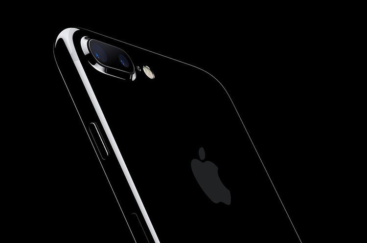фото apple.com Стало відомо, які смартфони найкраще продавалися в 2017 році