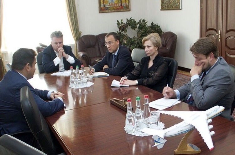 Консультації з послом України в Угорщині Л.В.Непоп МЗС України обурилося через наміри угорців провести сепаратистську акцію щодо Закарпаття