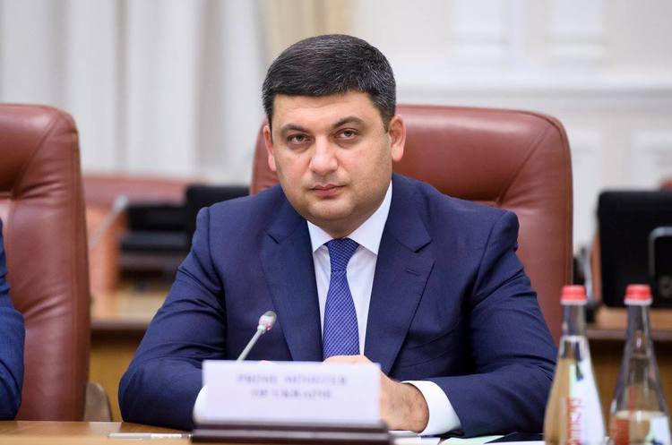 Facebook Володимира Гройсмана Гройсман: роботодавці платитимуть «драконівські» штрафи за прихованих працівників